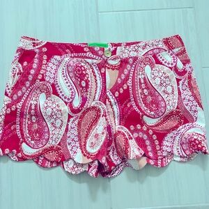 Pappagallo Women’s Scalloped Hem Shorts Paisley Print size 16